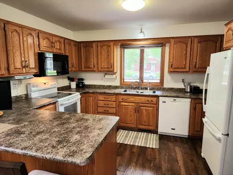 800 17th St SW, Willmar, MN 56201 photo 7