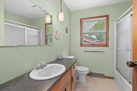 Bath - 750 6th Ave, Baldwin, WI 54002 photo 1 of 2