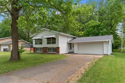 750 6th Ave, Baldwin, WI 54002