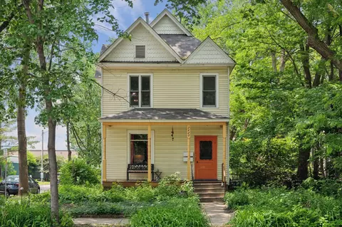 2420 25th Ave S, Minneapolis, MN 55406