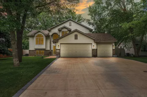 2986 93rd Ave NE, Blaine, MN 55449