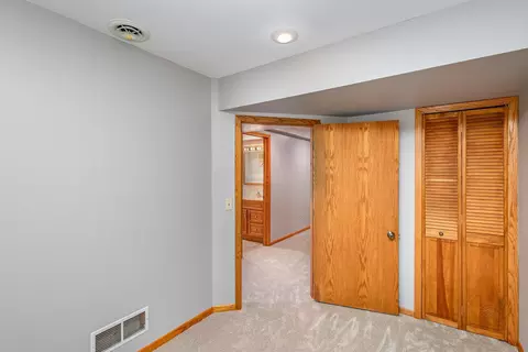 Bedroom - 4337 Braddock Trl, Eagan, MN 55123 photo 5 of 5