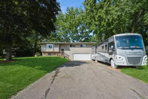 14686 Tyrol Cir, Shakopee, MN 55379