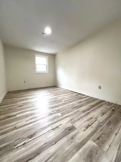 Bedroom - 325 N Wabasha, Plainview, MN 55964 photo 1 of 3