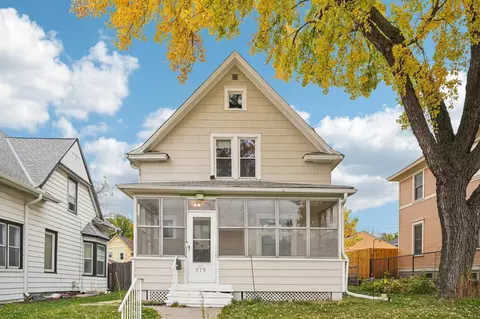 979 Hudson Rd, Saint Paul, MN 55106