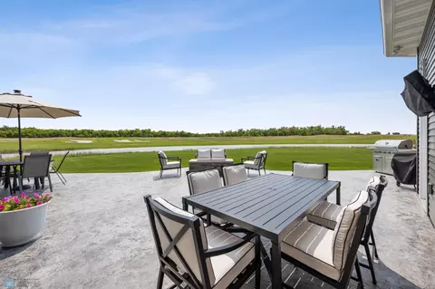 Exterior - 787 Riverbend Rd, Oxbow, ND 58047 photo 5 of 13