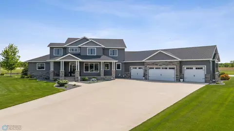787 Riverbend Rd, Oxbow, ND 58047