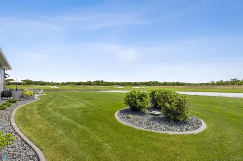 Exterior - 787 Riverbend Rd, Oxbow, ND 58047 photo 10 of 13