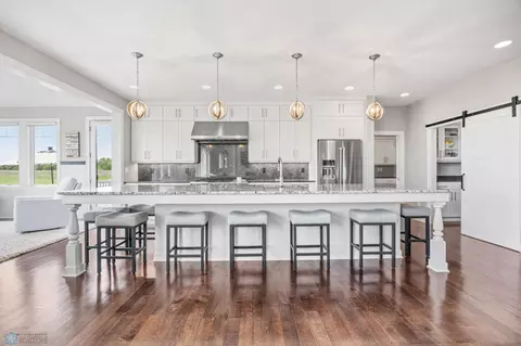 Kitchen - 787 Riverbend Rd, Oxbow, ND 58047 photo 1 of 8