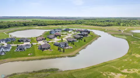 View/Area - 787 Riverbend Rd, Oxbow, ND 58047 photo 6 of 8