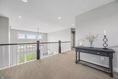 Entry Way - 787 Riverbend Rd, Oxbow, ND 58047 photo 4 of 6