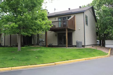 11120 Cottonwood St NW, Coon Rapids, MN 55448
