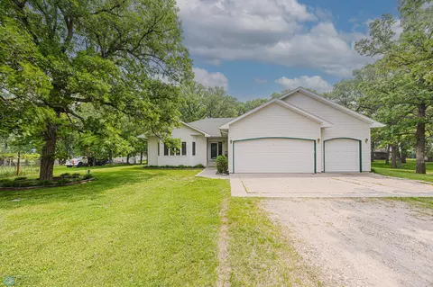 5916 Elm St N, Moorhead, MN 56560