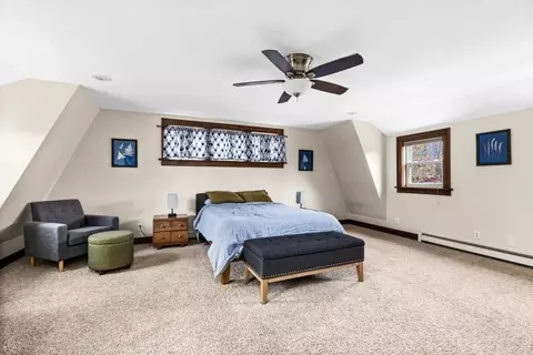 Bedroom - 4031 Regent St, Duluth, MN 55804 photo 1 of 9