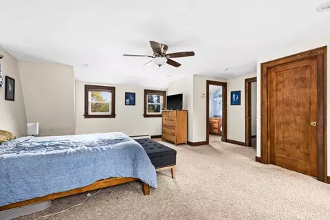 Bedroom - 4031 Regent St, Duluth, MN 55804 photo 2 of 9