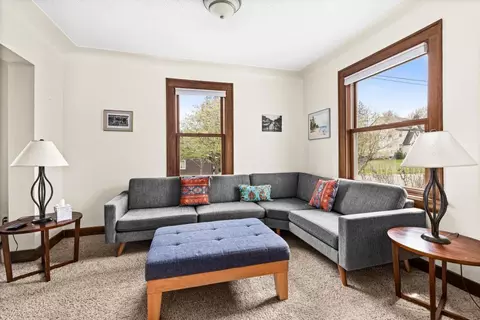 Living - 4031 Regent St, Duluth, MN 55804 photo 4 of 7