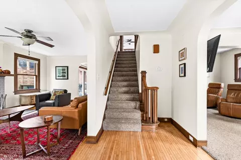 Entry Way - 4031 Regent St, Duluth, MN 55804 photo 2 of 4