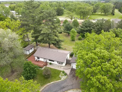 38609 Branch Ave, North Branch, MN 55056