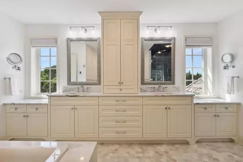 Bath - 1150 Wyndmere Rd, Wayzata, MN 55391 photo 7 of 13