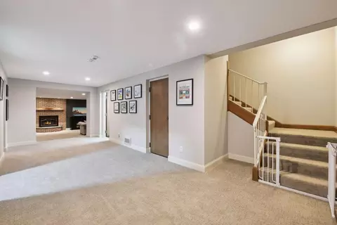 Entry Way - 1150 Wyndmere Rd, Wayzata, MN 55391 photo 6 of 6