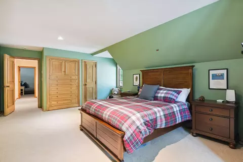 Bedroom - 1150 Wyndmere Rd, Wayzata, MN 55391 photo 10 of 10