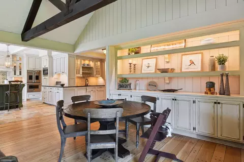 Dining - 1150 Wyndmere Rd, Wayzata, MN 55391 photo 2 of 2