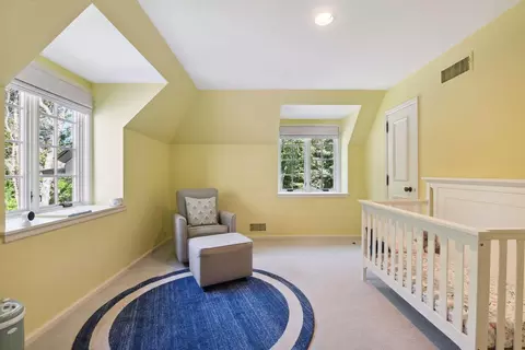 Bedroom - 1150 Wyndmere Rd, Wayzata, MN 55391 photo 6 of 10