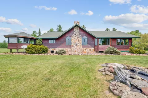 5447 County Rd 4, Cromwell, MN 55726