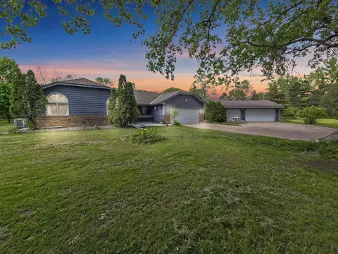 15710 Fox St NW, Andover, MN 55304