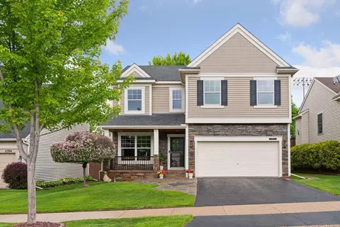 2392 Molnau Ct, Chaska, MN 55318