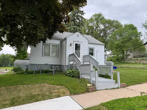 1020 Autumn St, Albert Lea, MN 56007