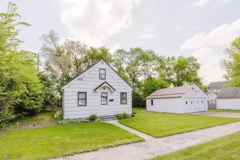 436 7th Ave NW, Valley City, ND 58072
