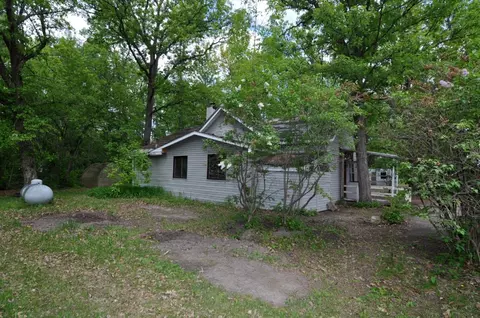 Exterior - 315 1st St S, Hackensack, MN 56452 photo 3 of 4