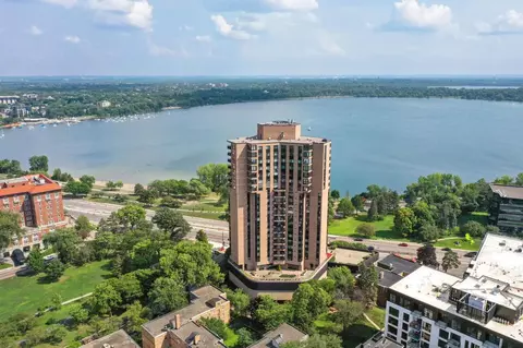 2950 Dean Pkwy #2401, Minneapolis, MN 55416