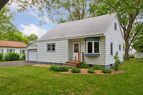 715 N Washington Ave, New Richmond, WI 54017