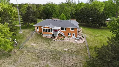 22905 5th St NW, New London, MN 56273