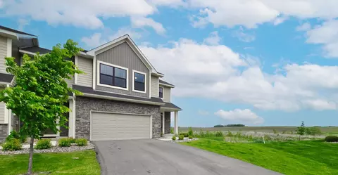 18105 Gavel Ln, Lakeville, MN 55044