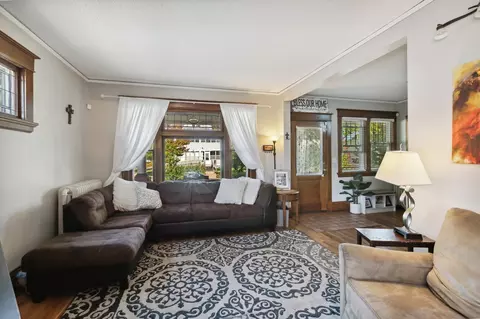 702 Magnolia Ave E, Saint Paul, MN 55106