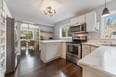 331 E Locust St, Duluth, MN 55811 photo 11