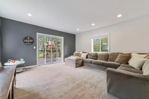331 E Locust St, Duluth, MN 55811 photo 5