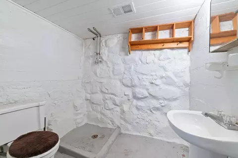 331 E Locust St, Duluth, MN 55811 photo 26