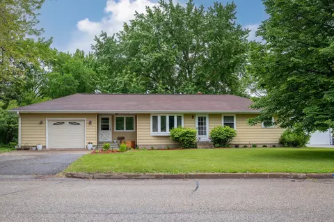 559 N 3rd St, New Richmond, WI 54017