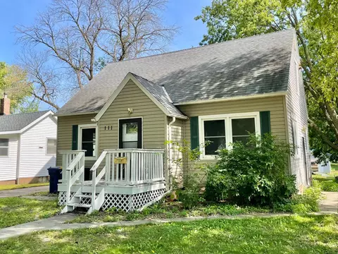 111 N Park Ave, Springfield, MN 56087