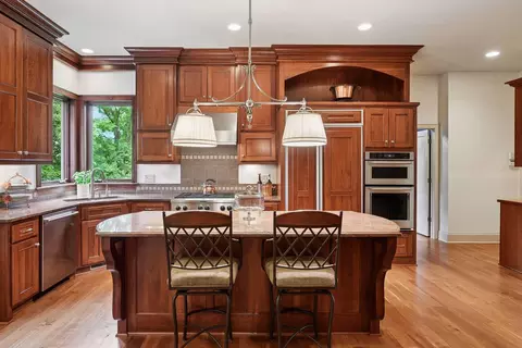 Kitchen - 2845 Providence Pl, Maple Plain, MN 55359 photo 3 of 3