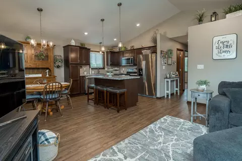 Entry Way - 641 Beverly St, Wanamingo, MN 55983 photo 1 of 4