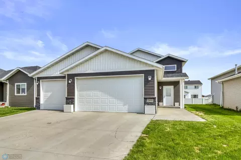 2801 72nd Ave S, Fargo, ND 58104