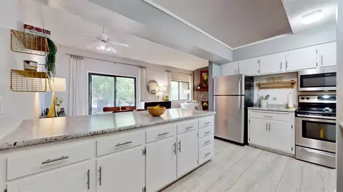 14310 Fairway Dr, Eden Prairie, MN 55344