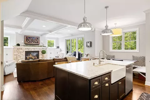 Kitchen - 26350 Alexander Ln, Shorewood, MN 55331 photo 6 of 7