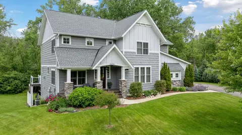 26350 Alexander Ln, Shorewood, MN 55331