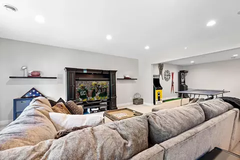 Living - 26350 Alexander Ln, Shorewood, MN 55331 photo 6 of 6